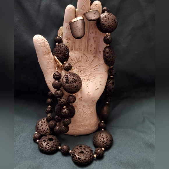 VINTAGE PIECE Gorgeous Genuine Lava Rock 3-Piece Jewelry Set - Picture 2 of 6